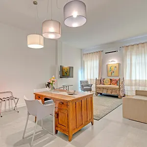  Appartamento Right House Sur Le Port - Harbour View Italia
